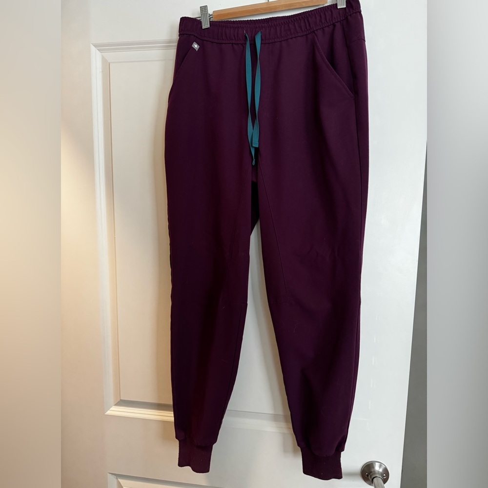 Figs Small Men's Deep Purple Tansen Jogger Scrub Pants